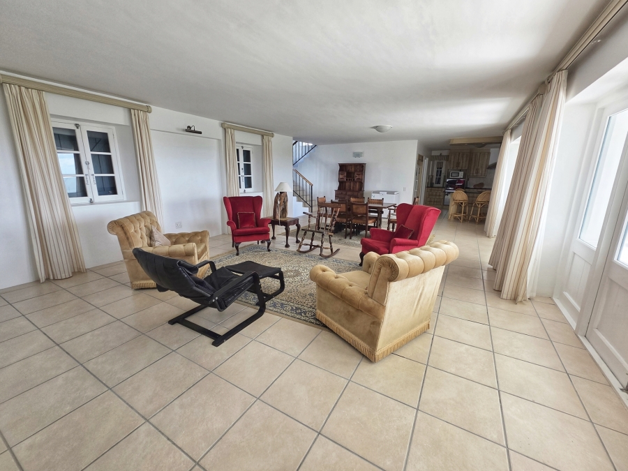 5 Bedroom Property for Sale in Struisbaai Western Cape